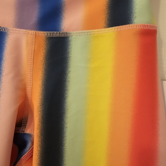 Rainbow Old Navy Women's High-Waisted PowerSoft Biker Shorts - Picture 6 of 11